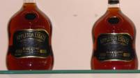 Rum aus Zuckerrohr bis 30 Jahre gelagert